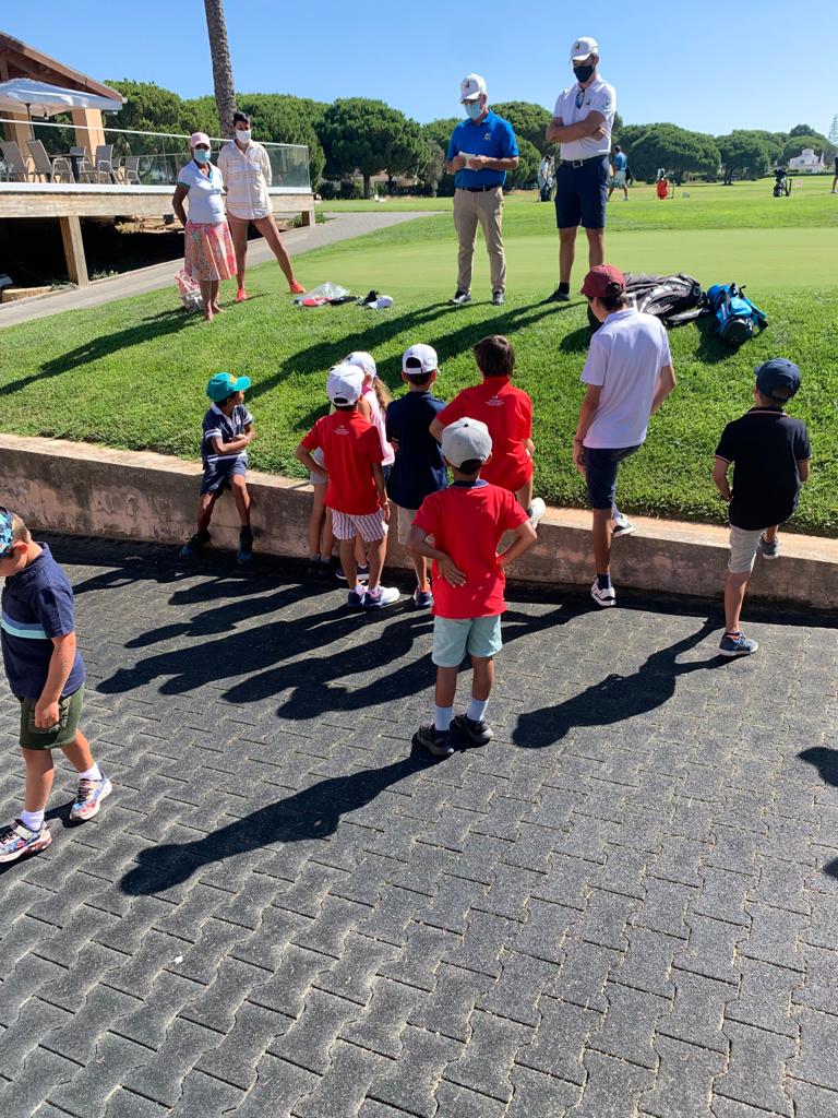 grupo2 putt green